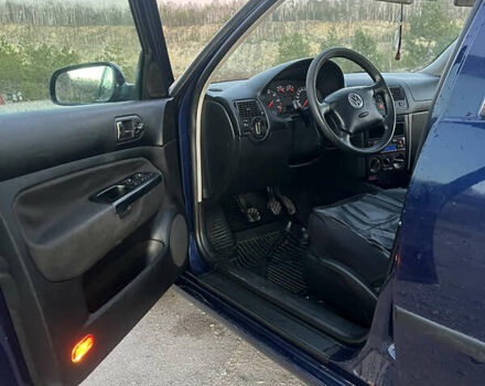 Синій Фольксваген Гольф, об'ємом двигуна 1.6 л та пробігом 240 тис. км за 3500 $, фото 7 на Automoto.ua