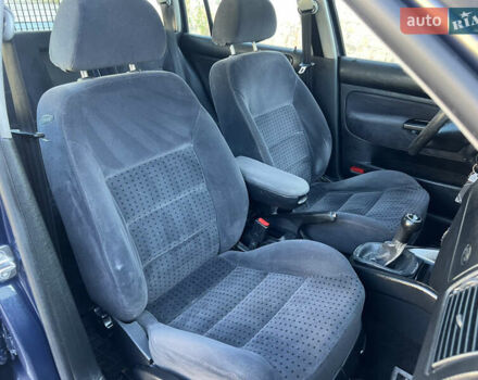 Синій Фольксваген Гольф, об'ємом двигуна 2 л та пробігом 401 тис. км за 2700 $, фото 24 на Automoto.ua