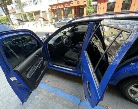 Синий Фольксваген Гольф, объемом двигателя 1.4 л и пробегом 245 тыс. км за 4000 $, фото 6 на Automoto.ua