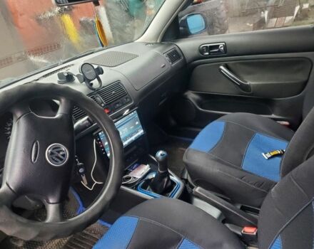 Синий Фольксваген Гольф, объемом двигателя 1.9 л и пробегом 380 тыс. км за 4000 $, фото 4 на Automoto.ua