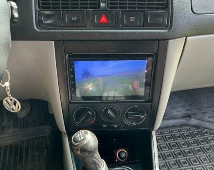 Синий Фольксваген Гольф, объемом двигателя 1.39 л и пробегом 355 тыс. км за 3300 $, фото 4 на Automoto.ua