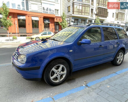 Синій Фольксваген Гольф, об'ємом двигуна 1.39 л та пробігом 245 тис. км за 4500 $, фото 1 на Automoto.ua