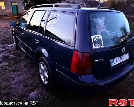 Синий Фольксваген Гольф, объемом двигателя 1.9 л и пробегом 321 тыс. км за 3300 $, фото 2 на Automoto.ua