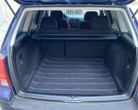 Синий Фольксваген Гольф, объемом двигателя 1.6 л и пробегом 211 тыс. км за 4550 $, фото 12 на Automoto.ua