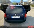 Синий Фольксваген Гольф, объемом двигателя 16 л и пробегом 250 тыс. км за 3800 $, фото 5 на Automoto.ua