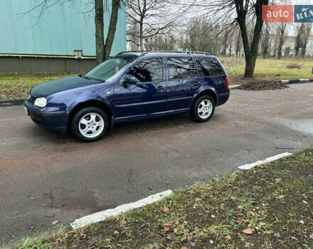 Синий Фольксваген Гольф, объемом двигателя 1.9 л и пробегом 352 тыс. км за 4099 $, фото 3 на Automoto.ua