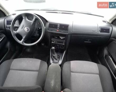 Синій Фольксваген Гольф, об'ємом двигуна 1.6 л та пробігом 258 тис. км за 4000 $, фото 14 на Automoto.ua