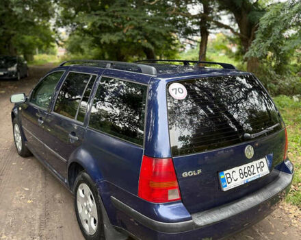 Синий Фольксваген Гольф, объемом двигателя 1.6 л и пробегом 475 тыс. км за 2500 $, фото 3 на Automoto.ua