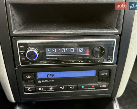 Синий Фольксваген Гольф, объемом двигателя 1.4 л и пробегом 236 тыс. км за 3900 $, фото 36 на Automoto.ua