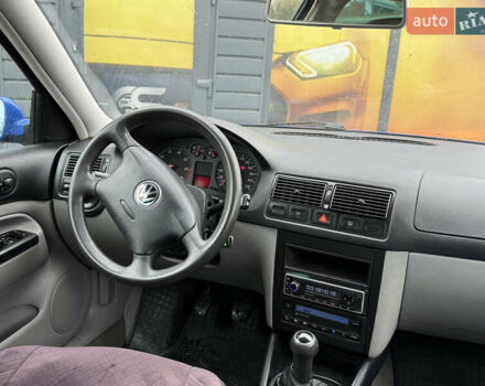 Синий Фольксваген Гольф, объемом двигателя 1.4 л и пробегом 236 тыс. км за 3900 $, фото 24 на Automoto.ua