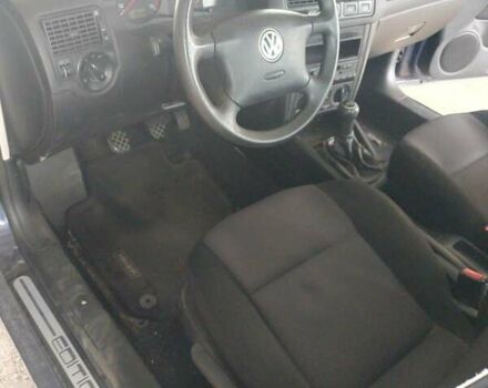 Синій Фольксваген Гольф, об'ємом двигуна 1.39 л та пробігом 255 тис. км за 4000 $, фото 4 на Automoto.ua