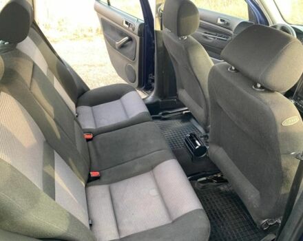 Синий Фольксваген Гольф, объемом двигателя 1.4 л и пробегом 258 тыс. км за 2700 $, фото 9 на Automoto.ua