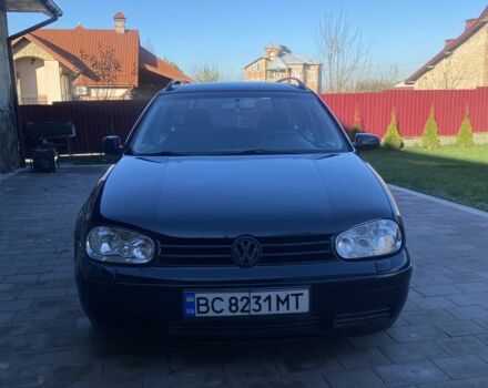 Синий Фольксваген Гольф, объемом двигателя 1.6 л и пробегом 205 тыс. км за 2400 $, фото 2 на Automoto.ua