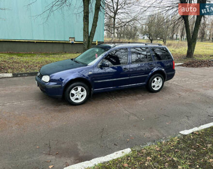 Синий Фольксваген Гольф, объемом двигателя 1.9 л и пробегом 352 тыс. км за 4099 $, фото 4 на Automoto.ua