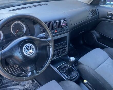 Синий Фольксваген Гольф, объемом двигателя 1.6 л и пробегом 205 тыс. км за 2400 $, фото 15 на Automoto.ua