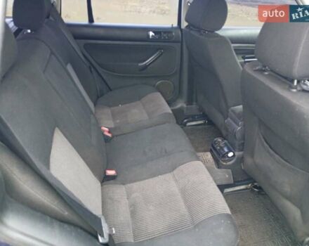 Синий Фольксваген Гольф, объемом двигателя 1.6 л и пробегом 330 тыс. км за 3800 $, фото 9 на Automoto.ua