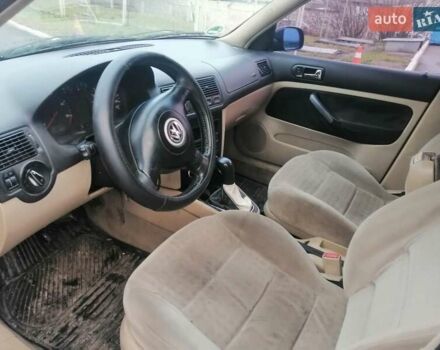 Синий Фольксваген Гольф, объемом двигателя 1.9 л и пробегом 350 тыс. км за 2199 $, фото 7 на Automoto.ua