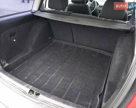 Синій Фольксваген Гольф, об'ємом двигуна 1.6 л та пробігом 258 тис. км за 4000 $, фото 21 на Automoto.ua