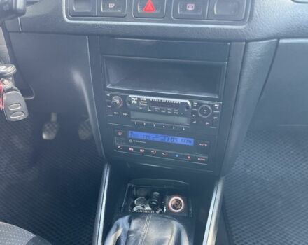 Синий Фольксваген Гольф, объемом двигателя 1.9 л и пробегом 268 тыс. км за 4600 $, фото 17 на Automoto.ua