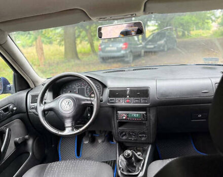 Синий Фольксваген Гольф, объемом двигателя 1.6 л и пробегом 475 тыс. км за 2500 $, фото 9 на Automoto.ua