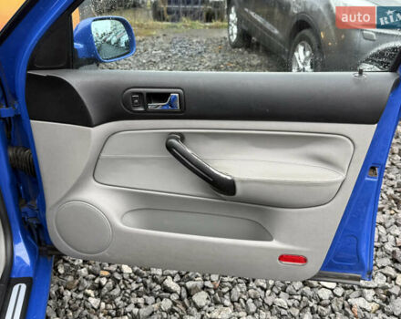 Синий Фольксваген Гольф, объемом двигателя 1.4 л и пробегом 236 тыс. км за 3900 $, фото 22 на Automoto.ua