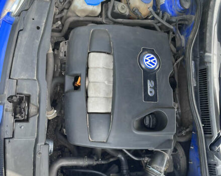 Синій Фольксваген Гольф, об'ємом двигуна 2 л та пробігом 203 тис. км за 5000 $, фото 62 на Automoto.ua
