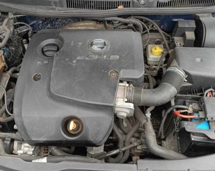 Синій Фольксваген Гольф, об'ємом двигуна 0 л та пробігом 111 тис. км за 1999 $, фото 1 на Automoto.ua