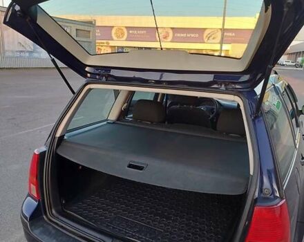 Синий Фольксваген Гольф, объемом двигателя 1.4 л и пробегом 290 тыс. км за 4300 $, фото 2 на Automoto.ua