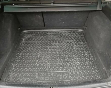 Синій Фольксваген Гольф, об'ємом двигуна 0 л та пробігом 111 тис. км за 1999 $, фото 5 на Automoto.ua