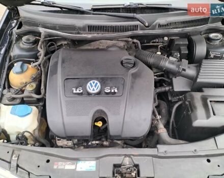 Синий Фольксваген Гольф, объемом двигателя 1.6 л и пробегом 230 тыс. км за 3799 $, фото 1 на Automoto.ua