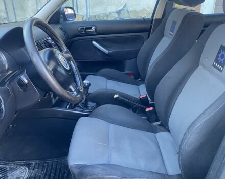 Синий Фольксваген Гольф, объемом двигателя 1.6 л и пробегом 205 тыс. км за 2400 $, фото 14 на Automoto.ua