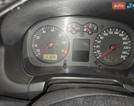 Синій Фольксваген Гольф, об'ємом двигуна 1.98 л та пробігом 316 тис. км за 4000 $, фото 10 на Automoto.ua