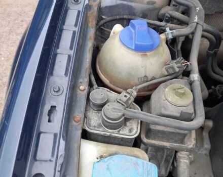 Синій Фольксваген Гольф, об'ємом двигуна 1.6 л та пробігом 258 тис. км за 4000 $, фото 32 на Automoto.ua