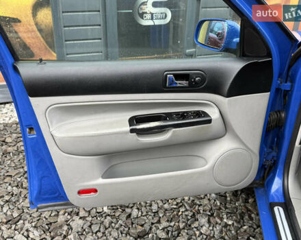 Синий Фольксваген Гольф, объемом двигателя 1.4 л и пробегом 236 тыс. км за 3900 $, фото 31 на Automoto.ua