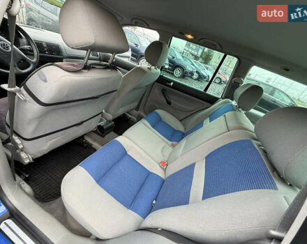 Синий Фольксваген Гольф, объемом двигателя 1.4 л и пробегом 236 тыс. км за 3900 $, фото 28 на Automoto.ua