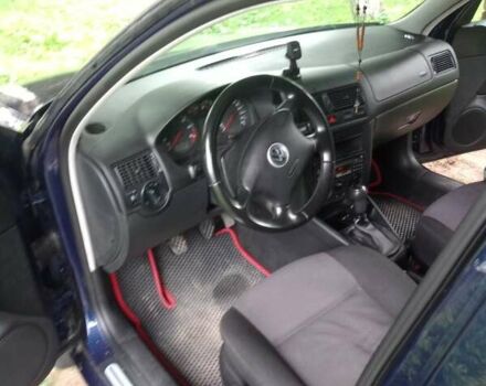 Синий Фольксваген Гольф, объемом двигателя 1.6 л и пробегом 302 тыс. км за 3399 $, фото 10 на Automoto.ua