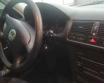 Синий Фольксваген Гольф, объемом двигателя 1.9 л и пробегом 291 тыс. км за 4800 $, фото 5 на Automoto.ua