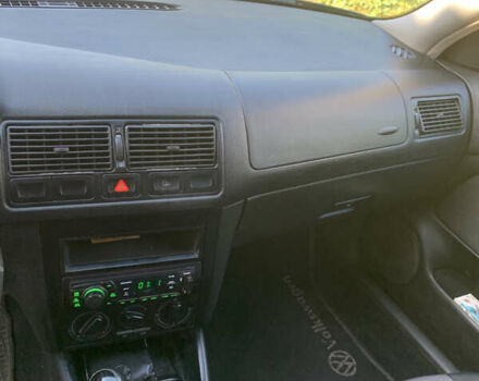 Фольксваген Гольф 2002 в Виннице на Automoto.ua Синий Фольксваген Гольф, объемом двигателя 1.6 л и пробегом 340 тыс. км за 4199 $, фото 19 на Automoto.ua