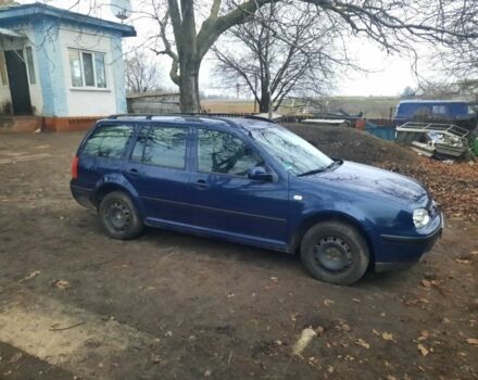 Синий Фольксваген Гольф, объемом двигателя 1.6 л и пробегом 215 тыс. км за 4000 $, фото 3 на Automoto.ua