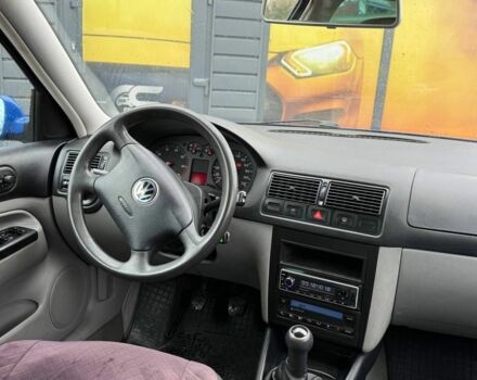 Синий Фольксваген Гольф, объемом двигателя 1.4 л и пробегом 230 тыс. км за 3500 $, фото 12 на Automoto.ua