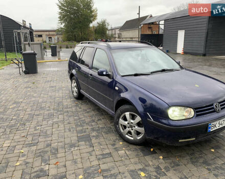 Синий Фольксваген Гольф, объемом двигателя 1.6 л и пробегом 286 тыс. км за 4200 $, фото 5 на Automoto.ua