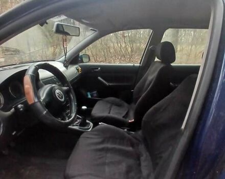 Синий Фольксваген Гольф, объемом двигателя 2 л и пробегом 311 тыс. км за 4950 $, фото 6 на Automoto.ua