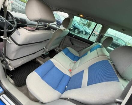 Синий Фольксваген Гольф, объемом двигателя 1.4 л и пробегом 230 тыс. км за 3500 $, фото 11 на Automoto.ua