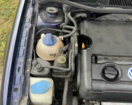 Синий Фольксваген Гольф, объемом двигателя 1.6 л и пробегом 221 тыс. км за 4600 $, фото 19 на Automoto.ua