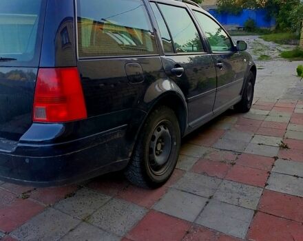 Синий Фольксваген Гольф, объемом двигателя 1.6 л и пробегом 200 тыс. км за 4000 $, фото 2 на Automoto.ua