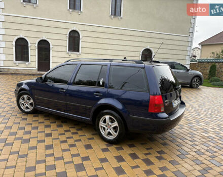 Синий Фольксваген Гольф, объемом двигателя 1.6 л и пробегом 232 тыс. км за 3800 $, фото 3 на Automoto.ua