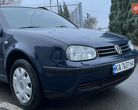 Синий Фольксваген Гольф, объемом двигателя 1.6 л и пробегом 310 тыс. км за 3600 $, фото 16 на Automoto.ua