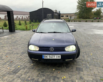 Синий Фольксваген Гольф, объемом двигателя 1.6 л и пробегом 286 тыс. км за 4200 $, фото 6 на Automoto.ua