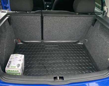 Фольксваген Гольф 2002 в Беляевке на Automoto.ua Синий Фольксваген Гольф, объемом двигателя 1.4 л и пробегом 270 тыс. км за 4500 $, фото 3 на Automoto.ua