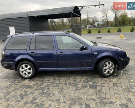 Синий Фольксваген Гольф, объемом двигателя 1.6 л и пробегом 286 тыс. км за 4200 $, фото 4 на Automoto.ua